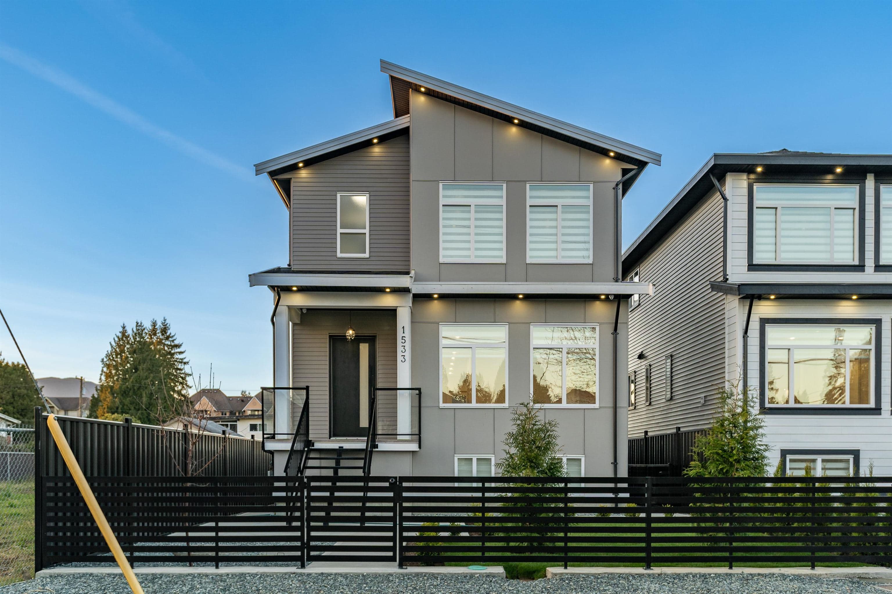 1533 Manning Avenue, Port Coquitlam