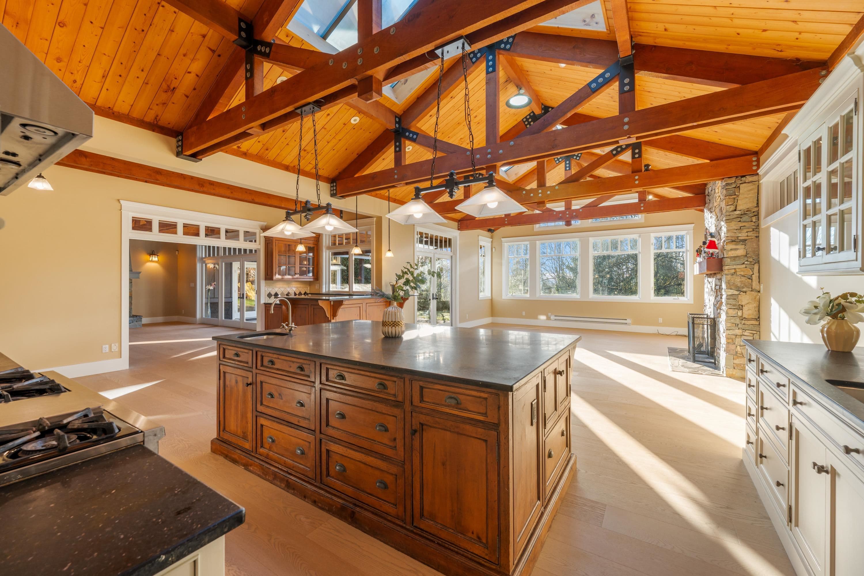 366 Keith Road, West Vancouver