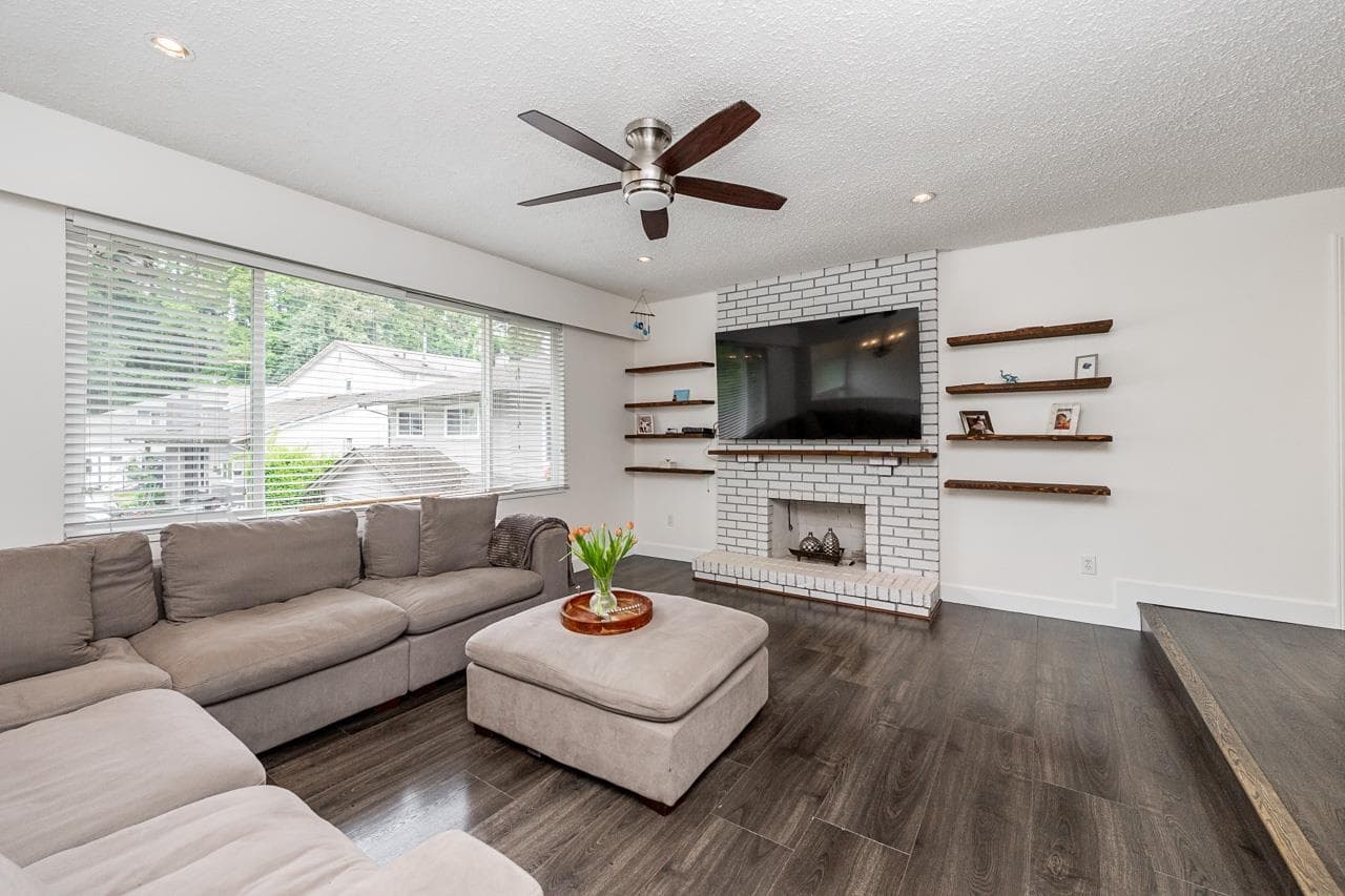 11792 80a Avenue, Delta, V4C 7T9 — photo 2