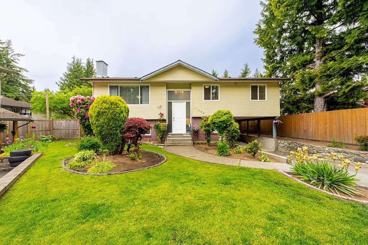 11792 80a Avenue, Delta, V4C 7T9 — photo 1