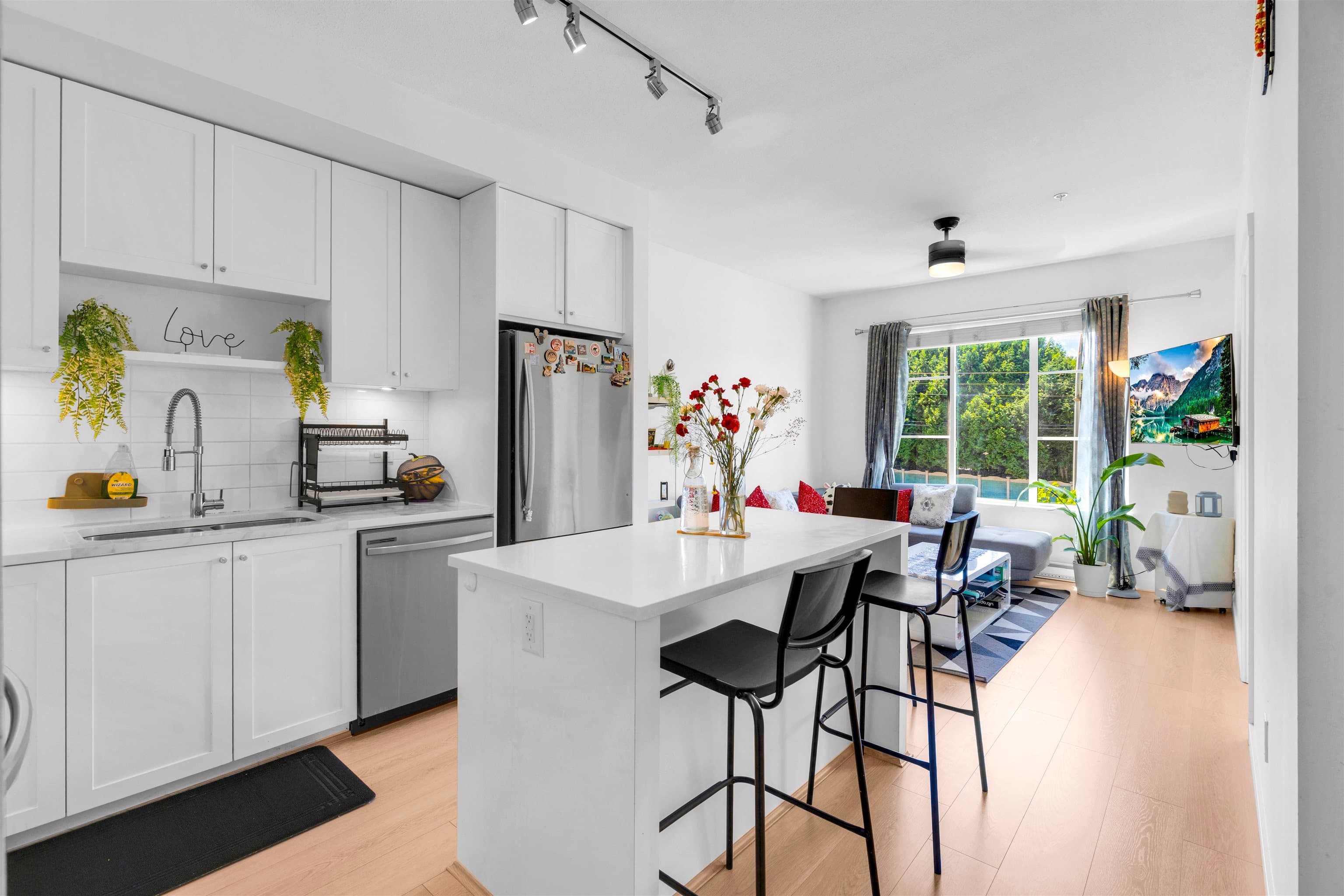 206 - 13623 81a Avenue, Surrey, V3W 3N7 — photo 5