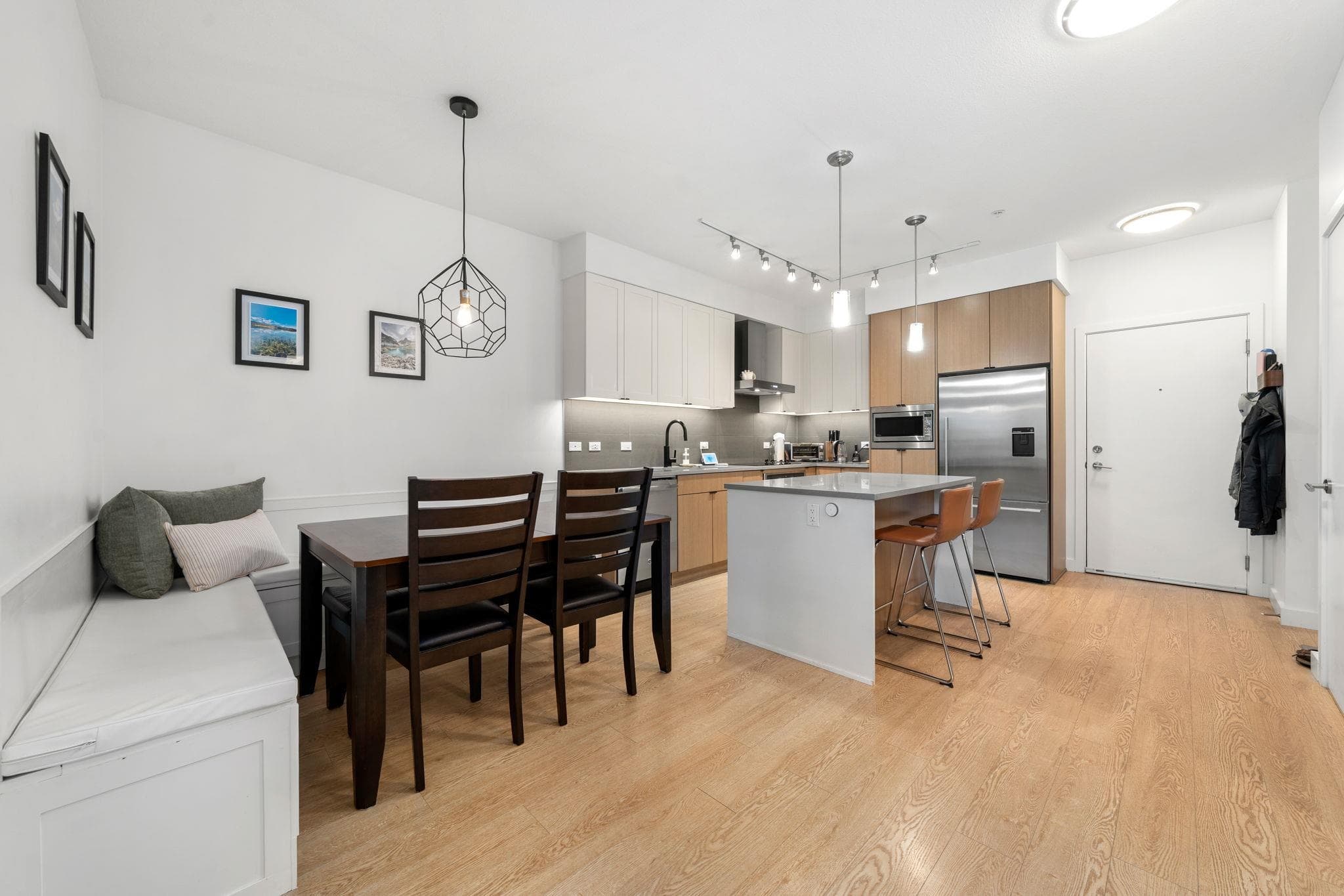 301 - 3205 Mountain Highway, North Vancouver, V7K 0A3 — photo 1