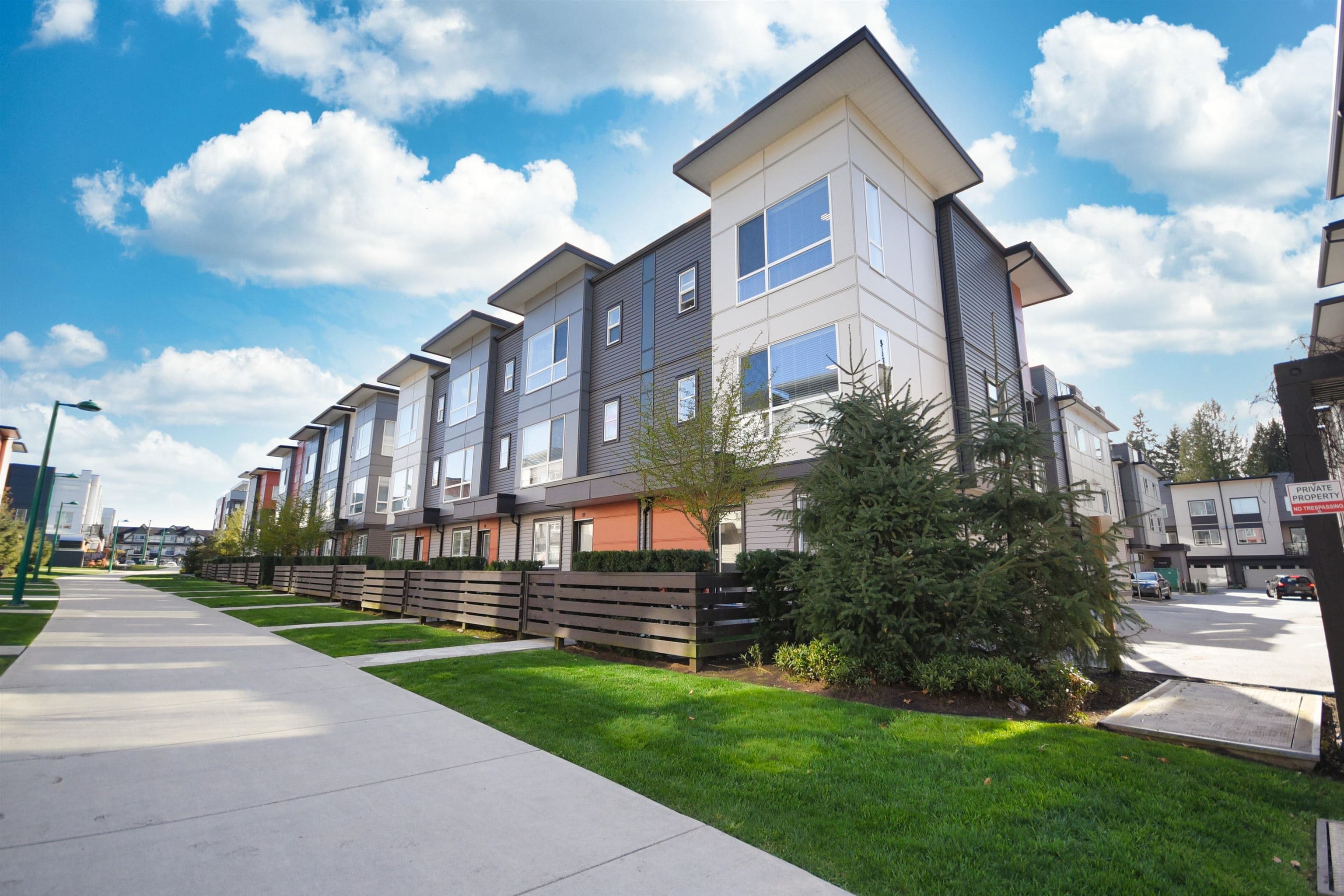 28 - 7288 188 Street, Surrey