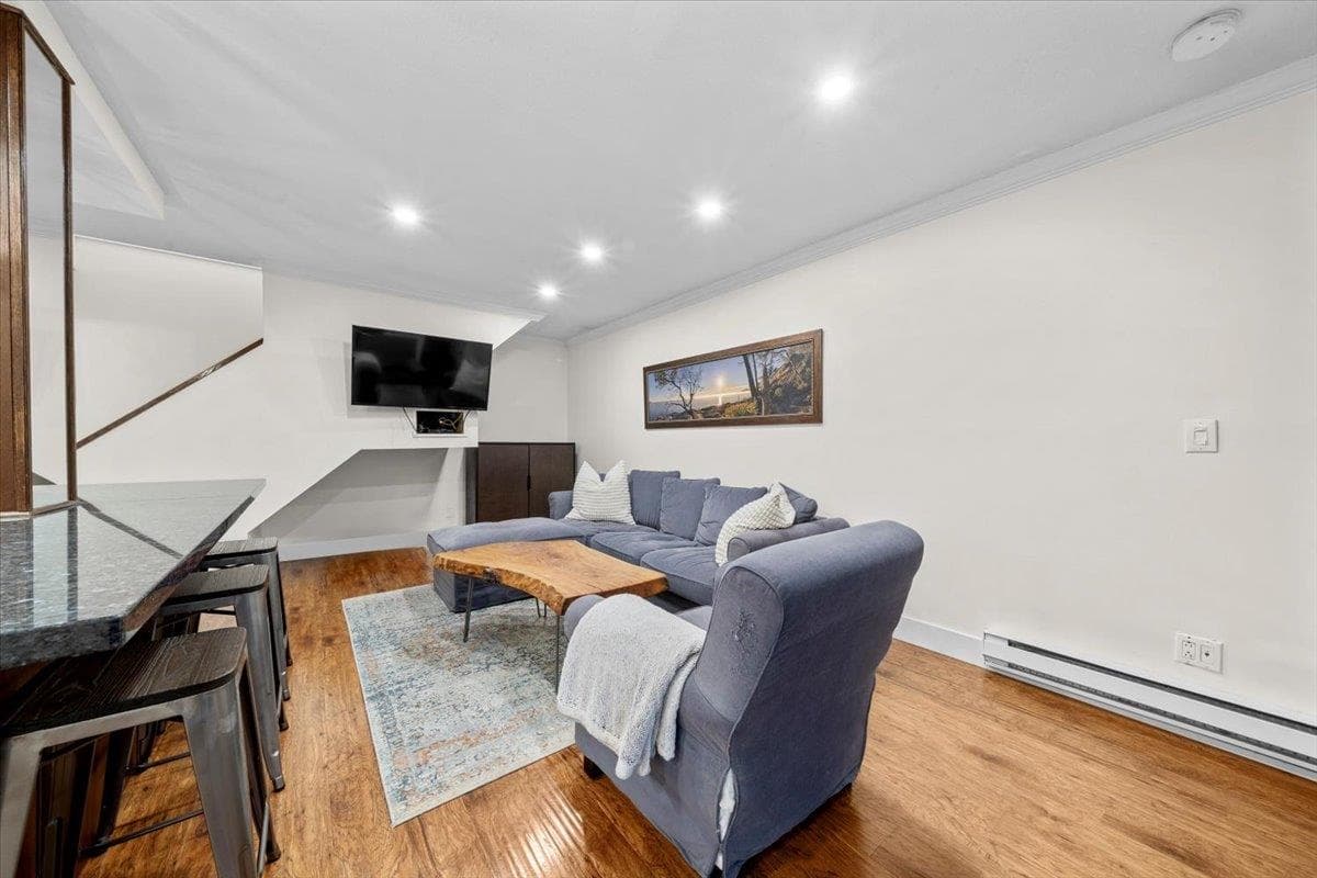 44 - 1240 Falcon Drive, Coquitlam, V3E 2B4 — photo 3