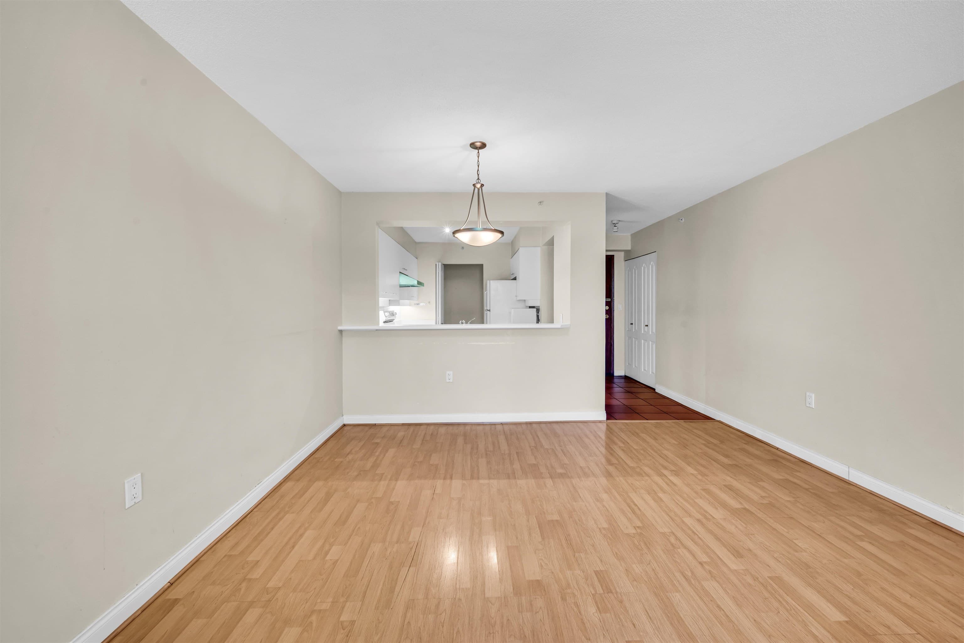 701 - 7380 Elmbridge Way, Richmond
