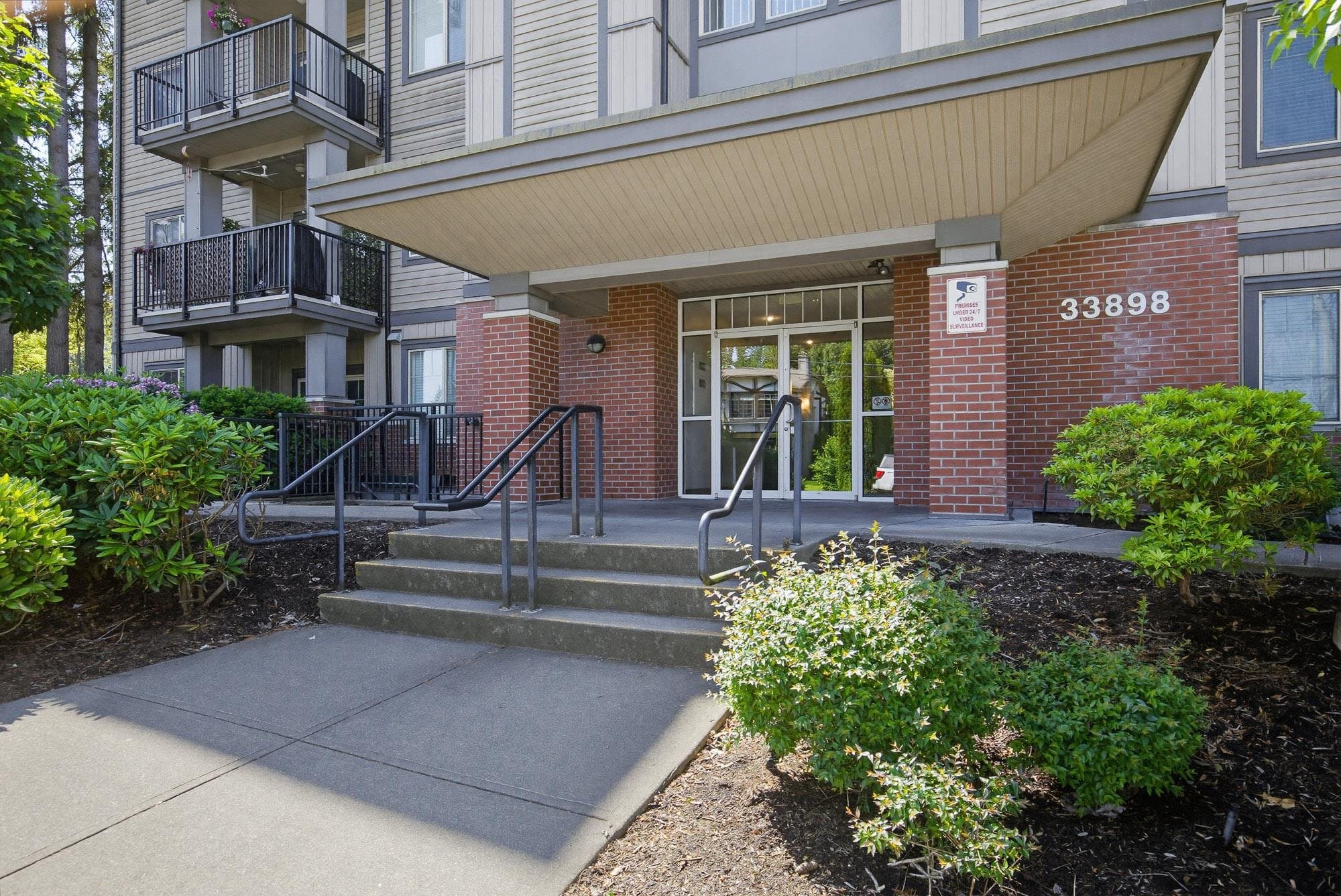204 - 33898 Pine Street, Abbotsford, V2S 2P3 — photo 4