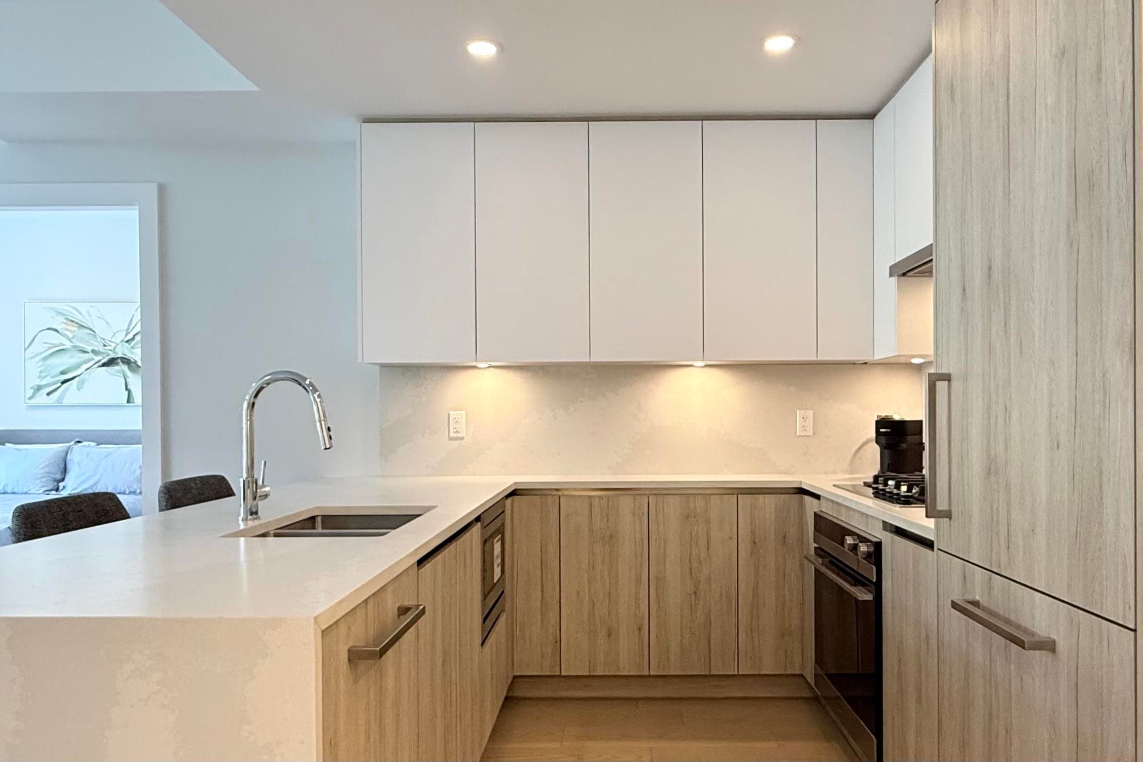 2-BDRM - 423 6th Street, West Vancouver