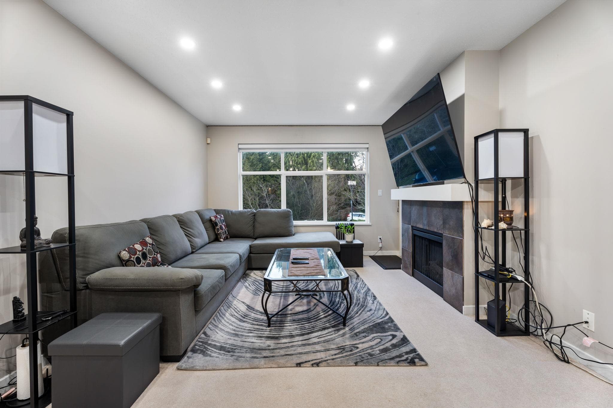 203 - 14885 105 Avenue, Surrey