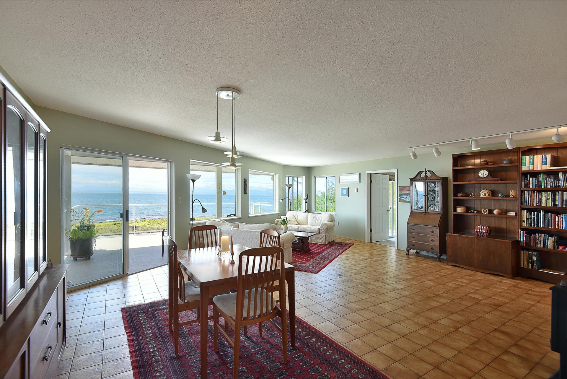 2757 Lower Road, Roberts Creek