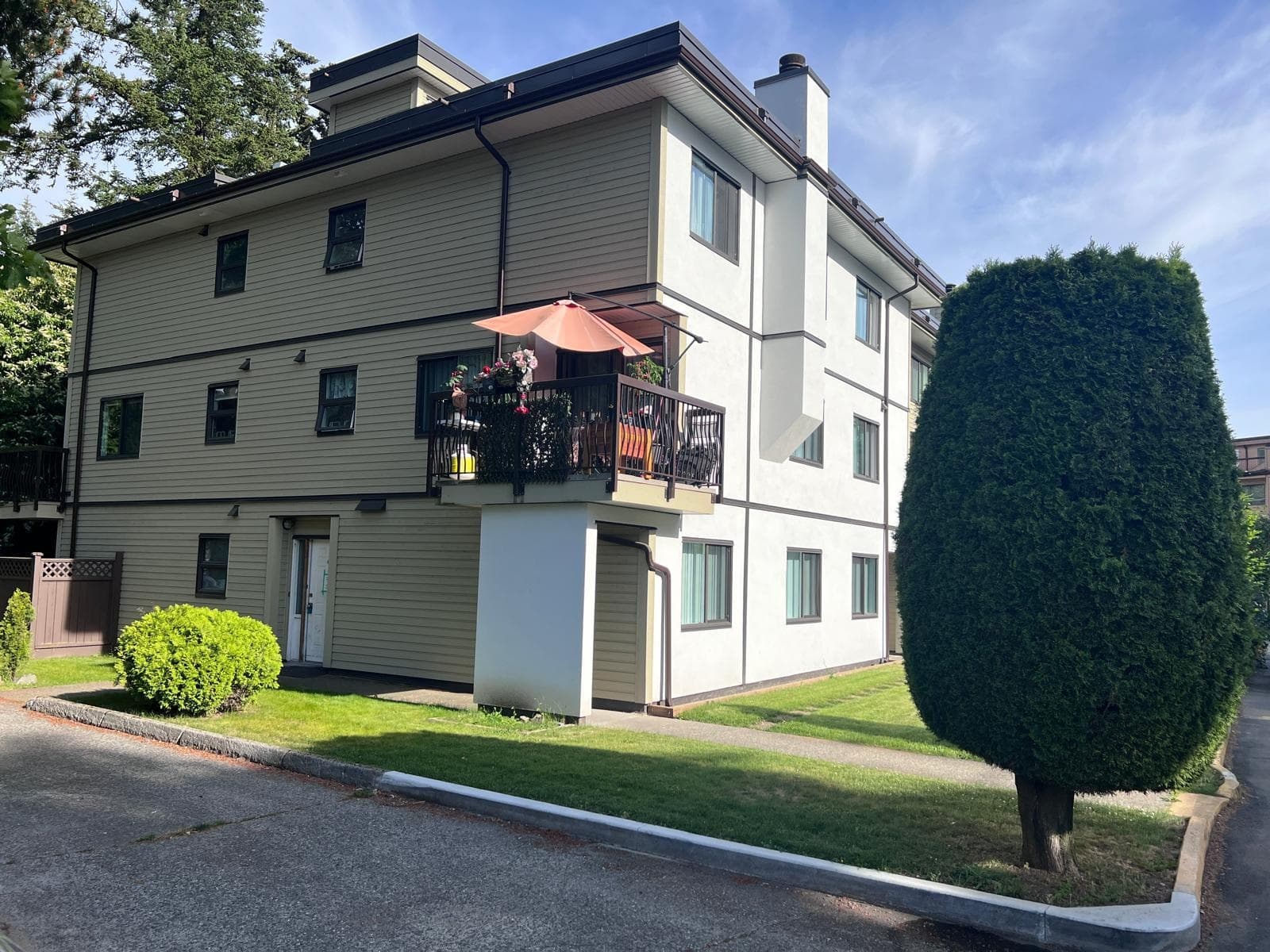 104 - 7162 133a Street, Surrey