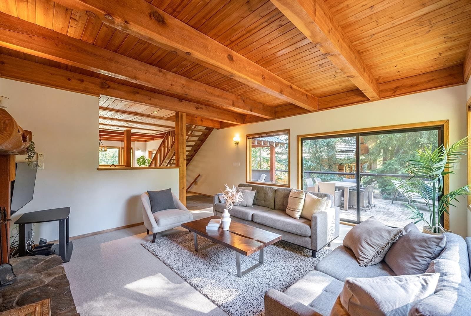 7231 N Fitzsimmons Road, Whistler, V8E 0E3 — photo 5