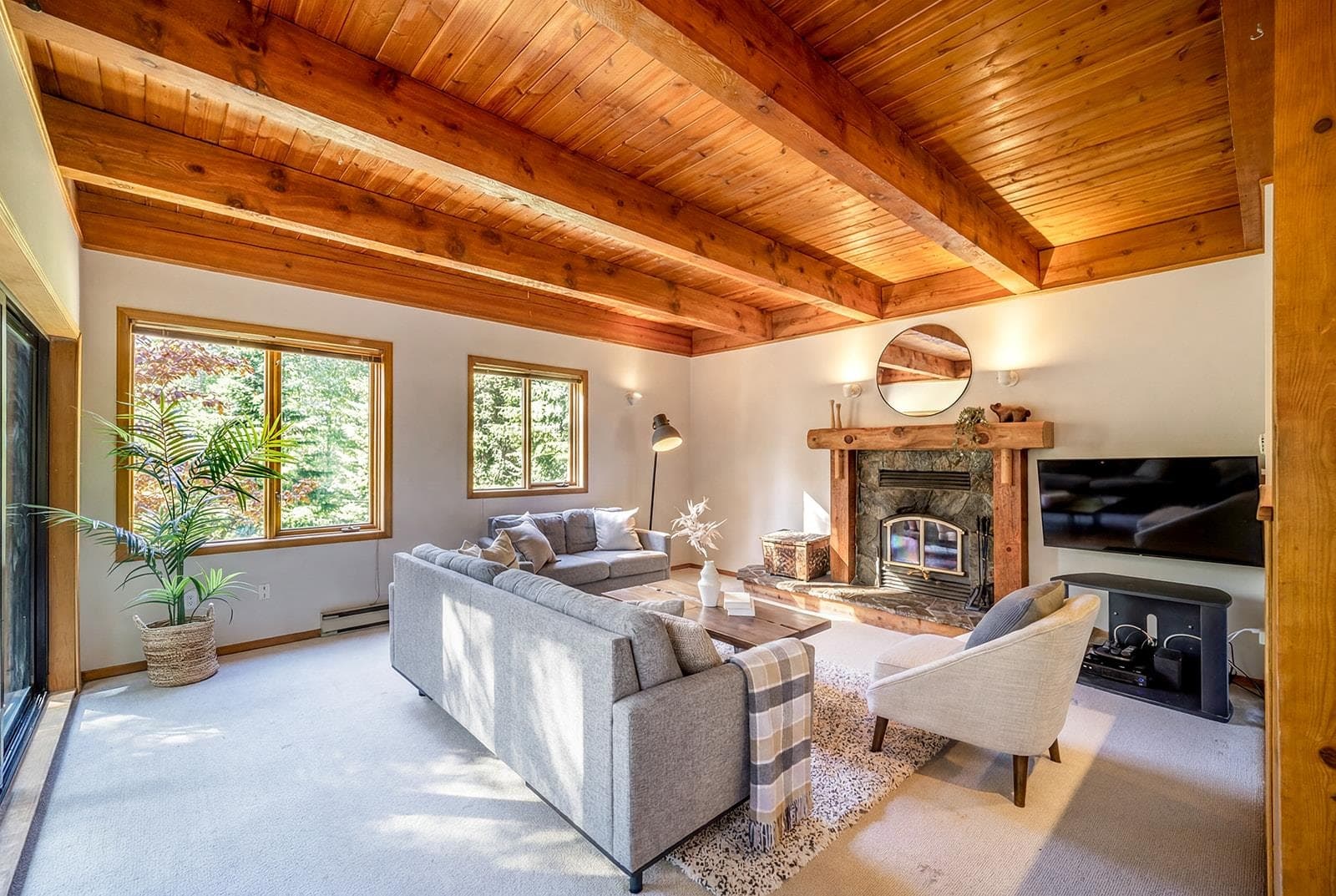 7231 N Fitzsimmons Road, Whistler, V8E 0E3 — photo 4