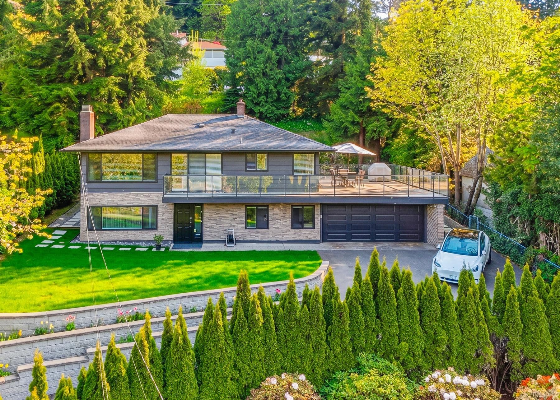 880 Jefferson Avenue, West Vancouver, V7T 2A4 — photo 1