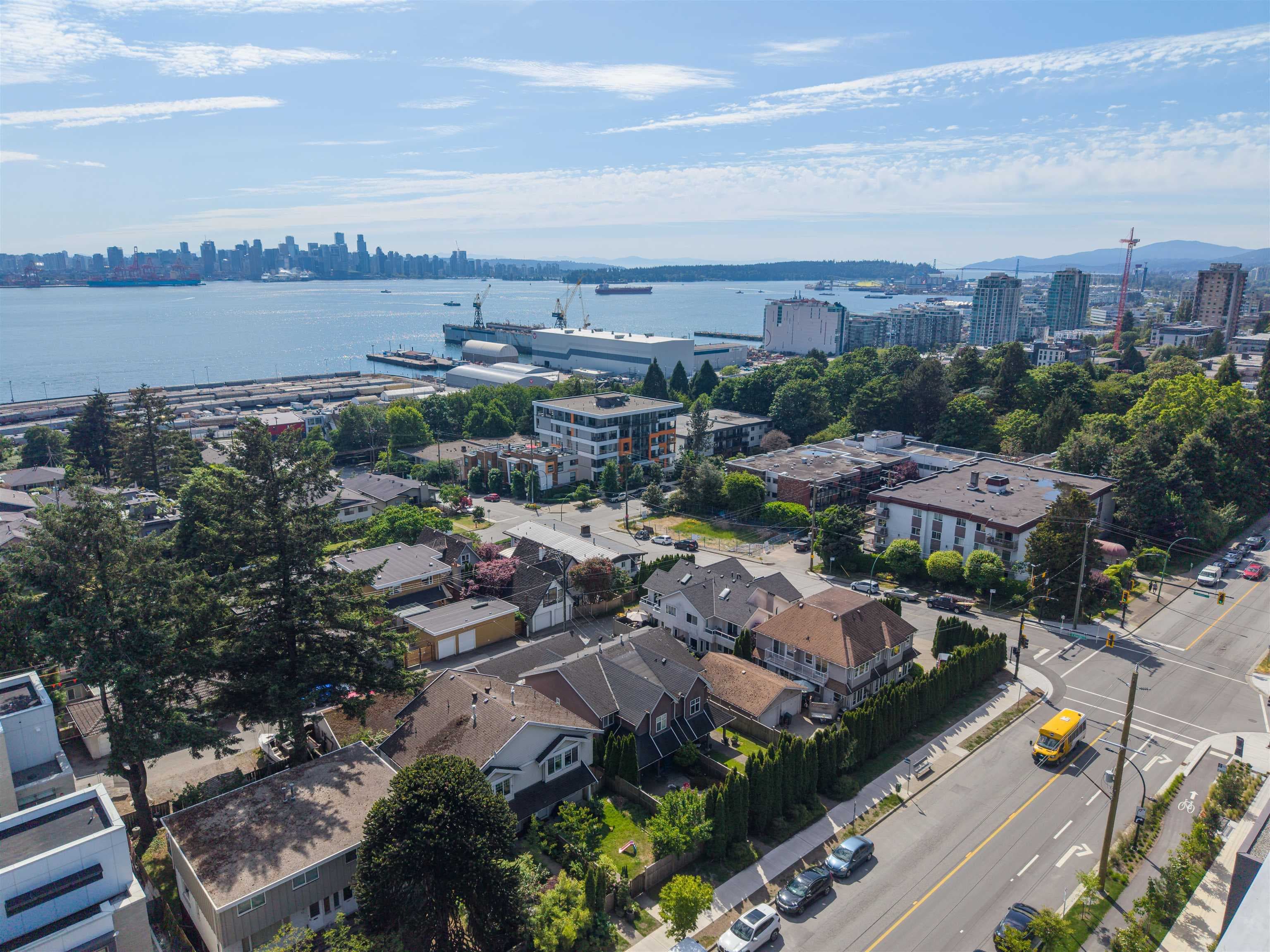 409-411 - 417-419 E 3rd Street, North Vancouver