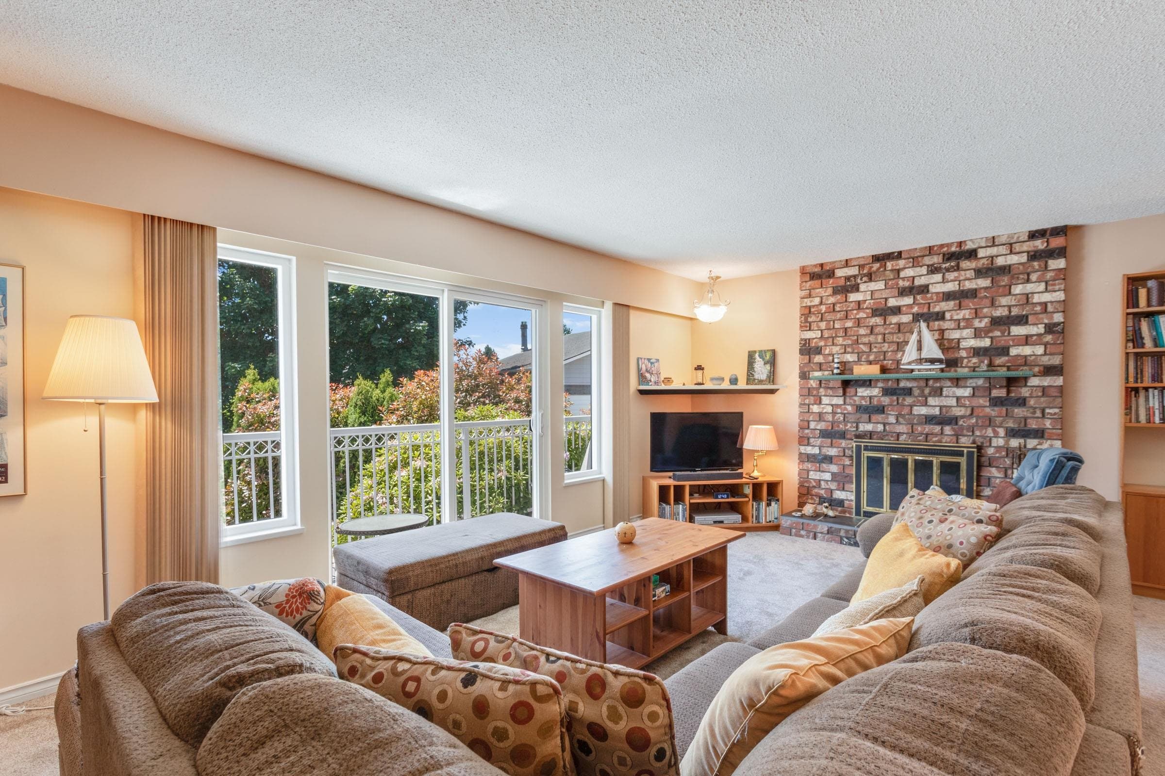 11231 Clipper Court, Richmond, V7E 4M3 — photo 2