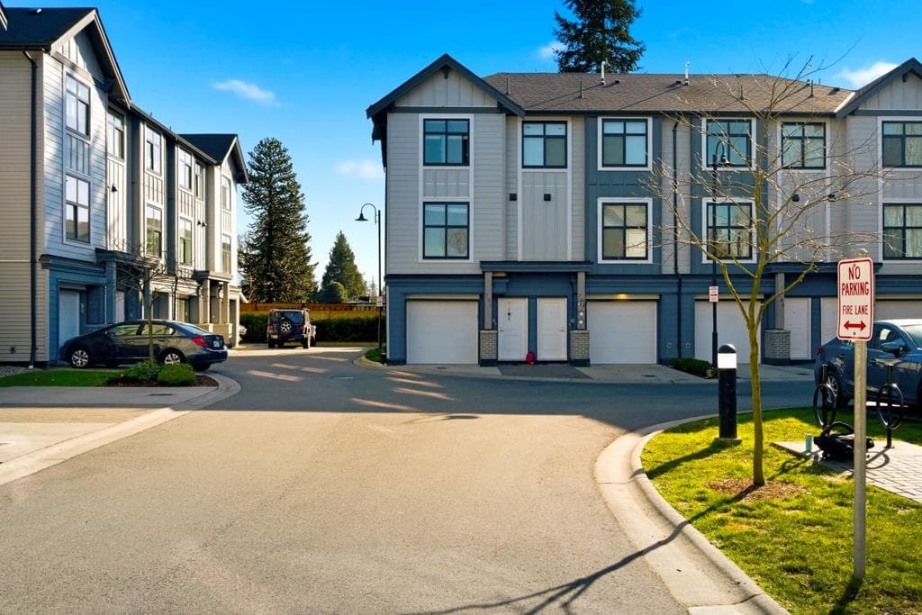 701 - 2267 Mckenzie Road, Abbotsford, V2S 0M9 — photo 2