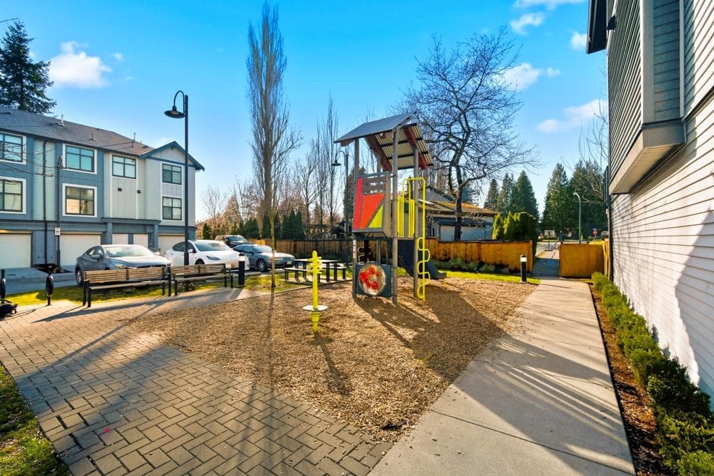701 - 2267 Mckenzie Road, Abbotsford, V2S 0M9 — photo 4