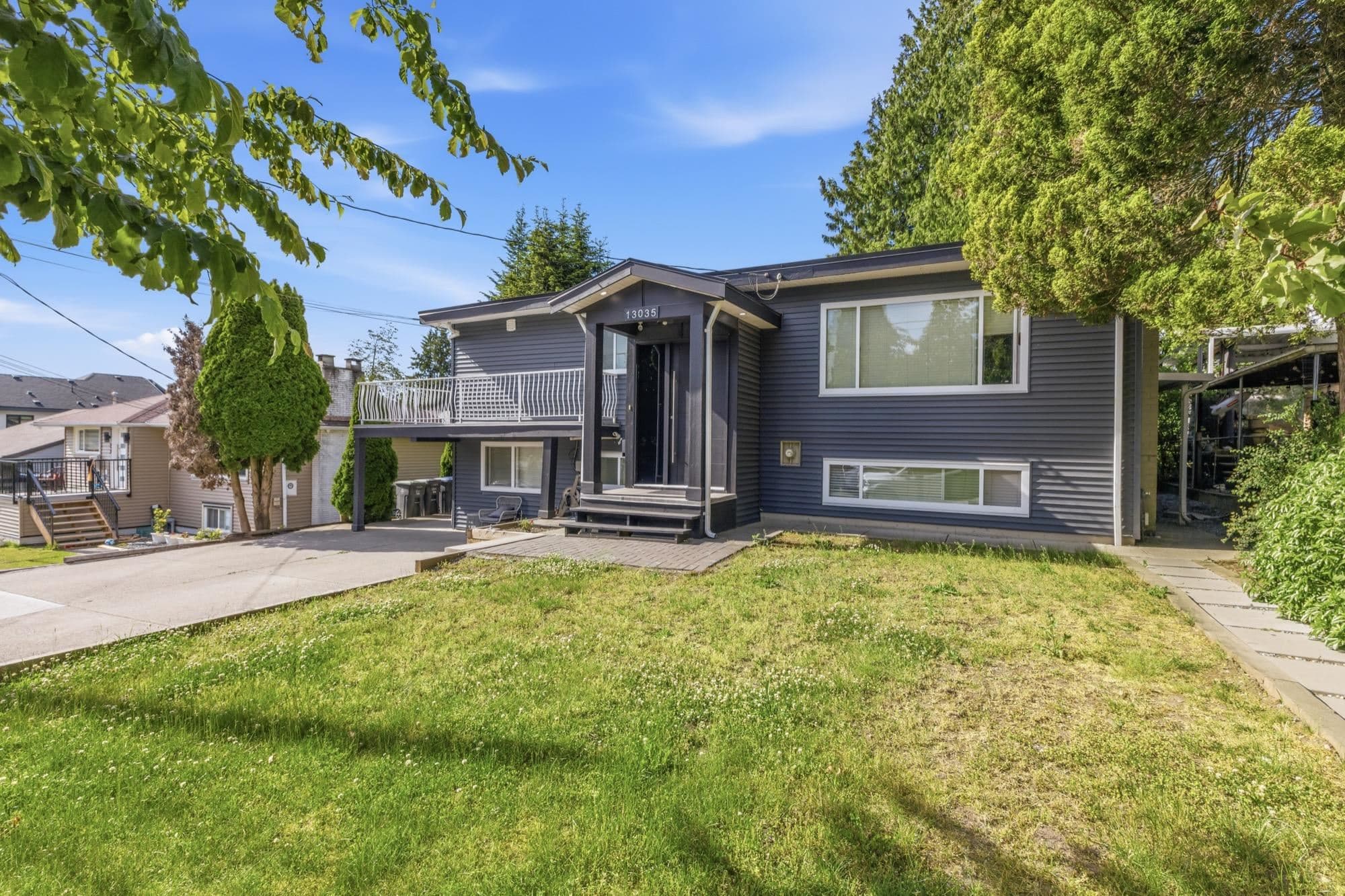 13035 98a Avenue, Surrey, V3T 1C5 — photo 2