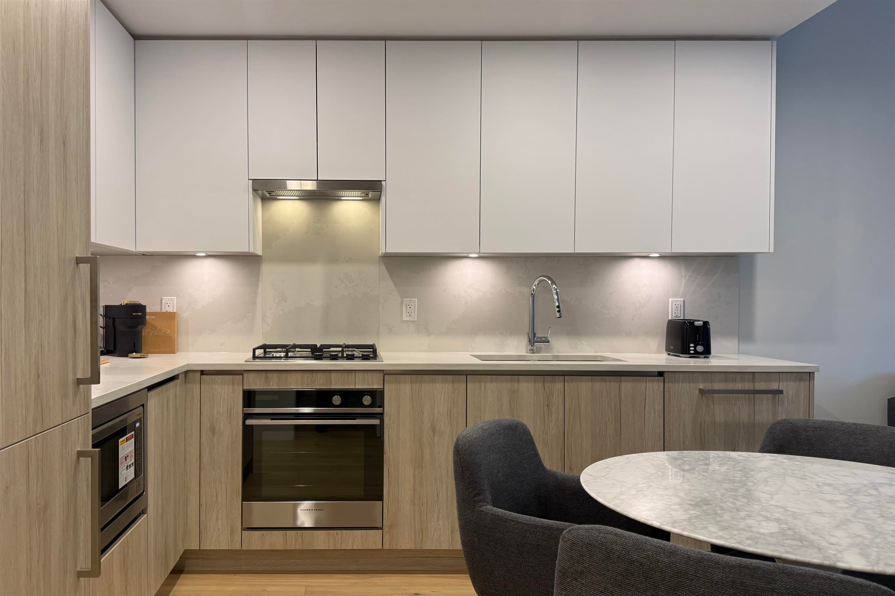 1-BDRM - 423 6th Street, West Vancouver