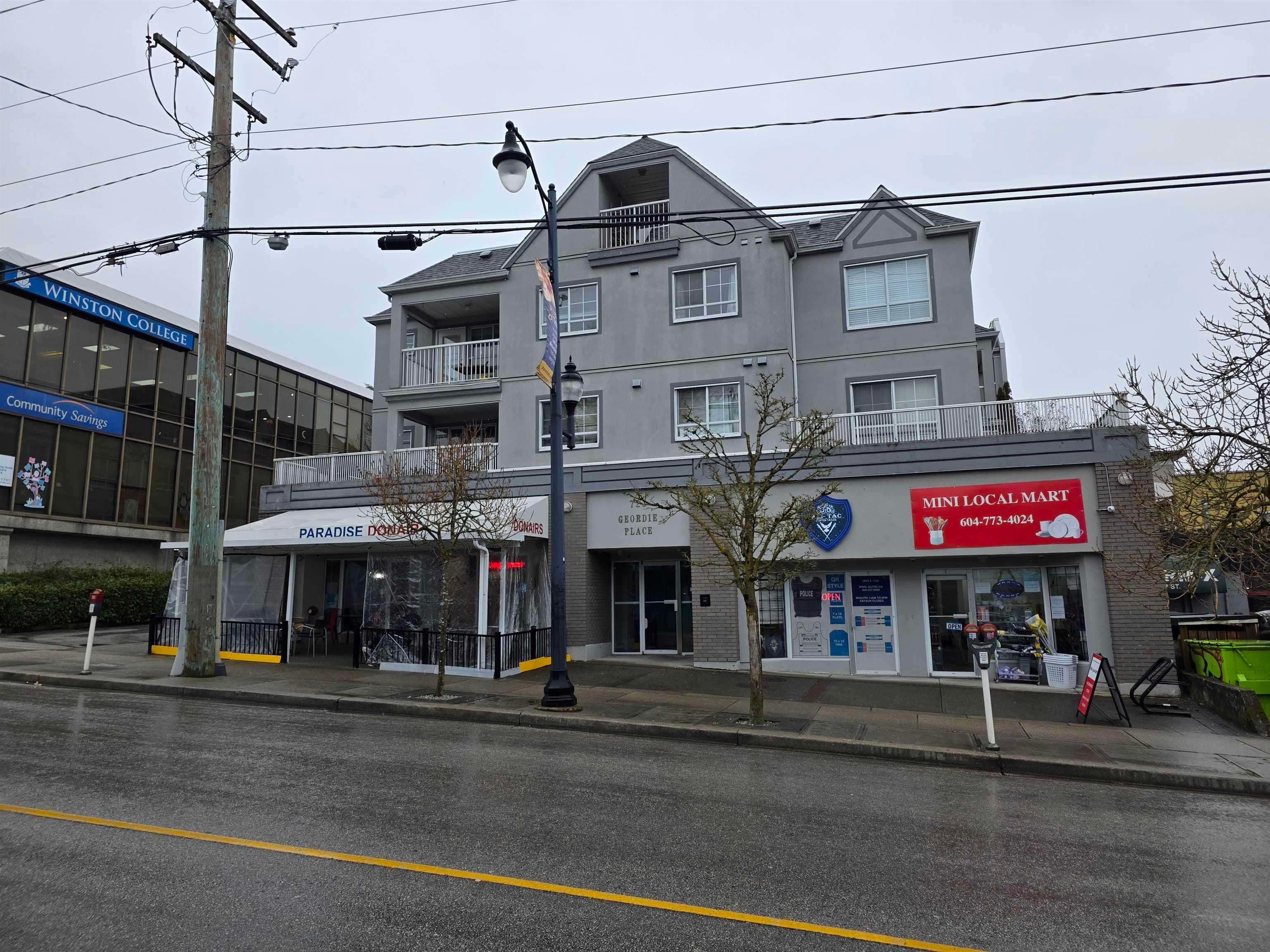 302 - 723 Twelfth Street, New Westminster