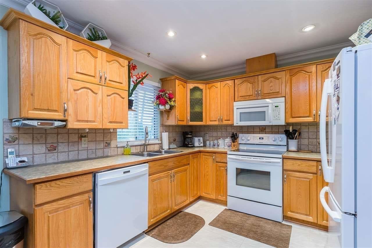 30922 Sandpiper Place, Abbotsford, V2T 5L5 — photo 2
