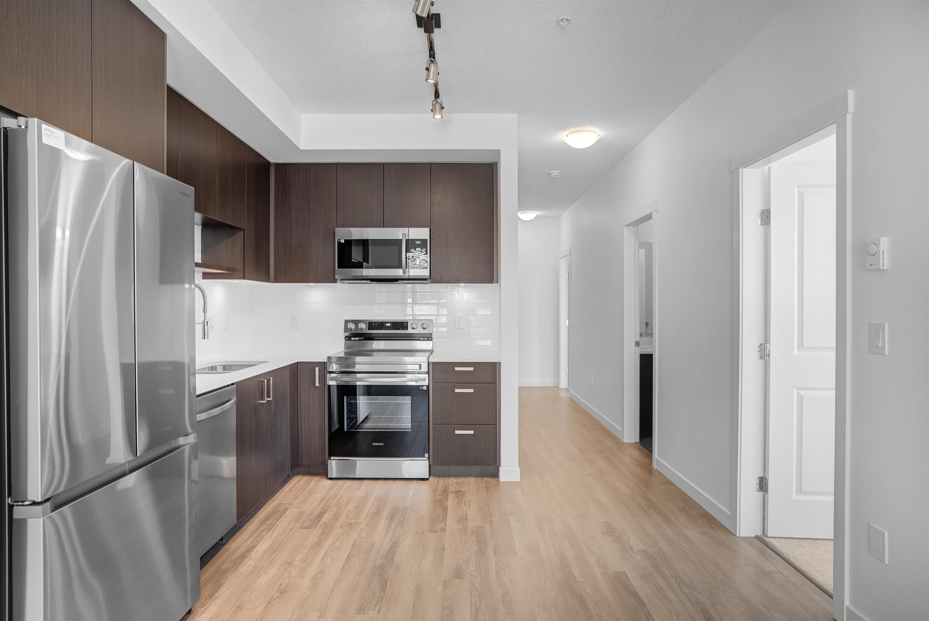 407 - 15735 85 Avenue, Surrey, V4N 6W8 — photo 4