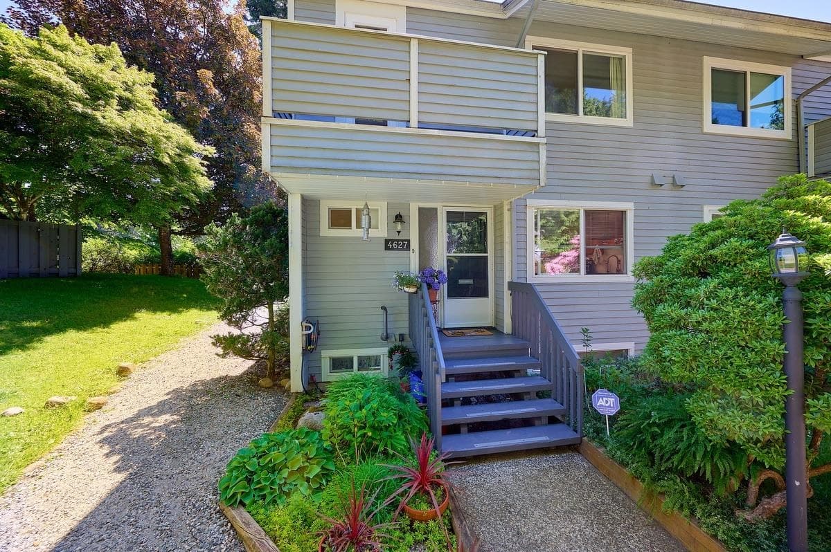 4627 Hoskins Road, North Vancouver, V7K 2R2 — photo 2