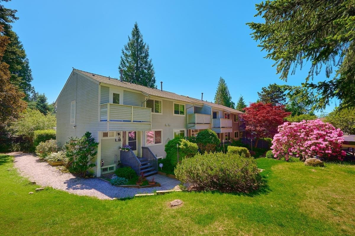 4627 Hoskins Road, North Vancouver, V7K 2R2 — photo 1