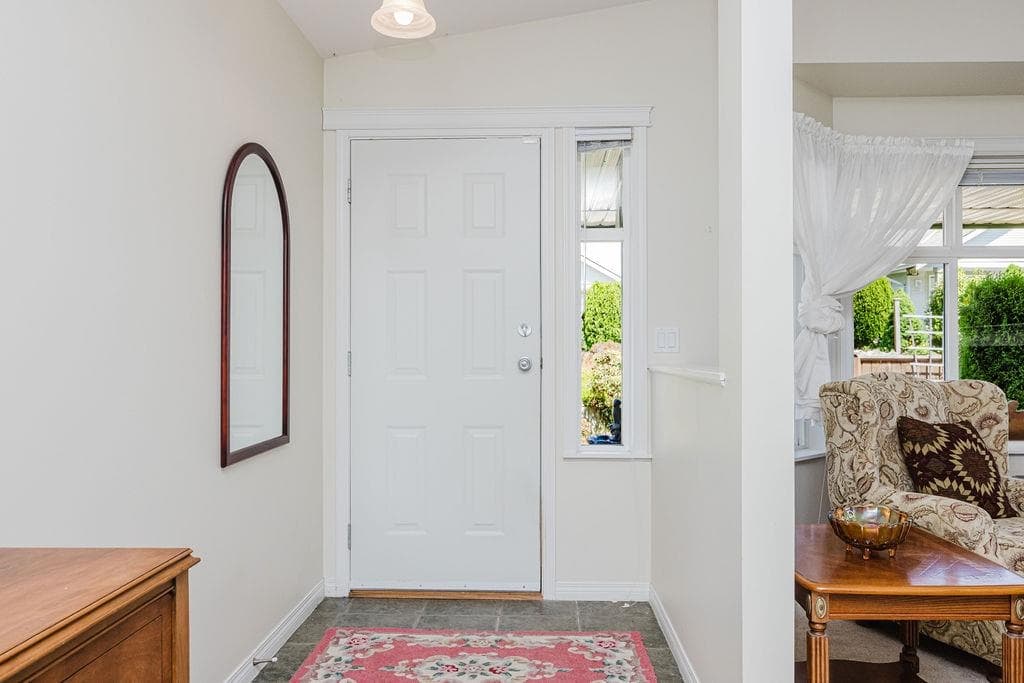 6317 Williams Place, Sechelt, V7Z 0M6 — photo 4