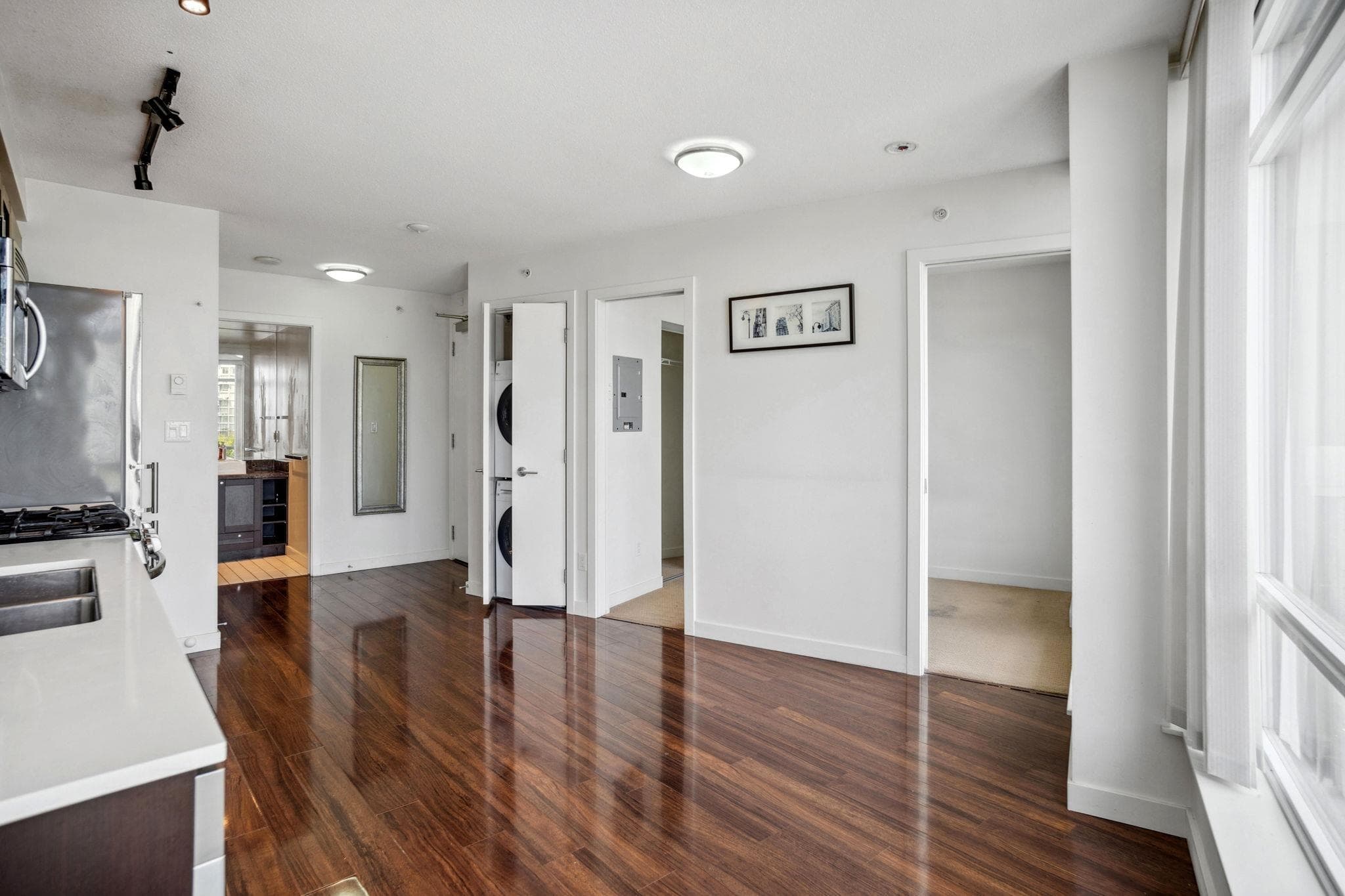 810 - 4815 Eldorado Mews, Vancouver, V5R 0B2 — photo 3