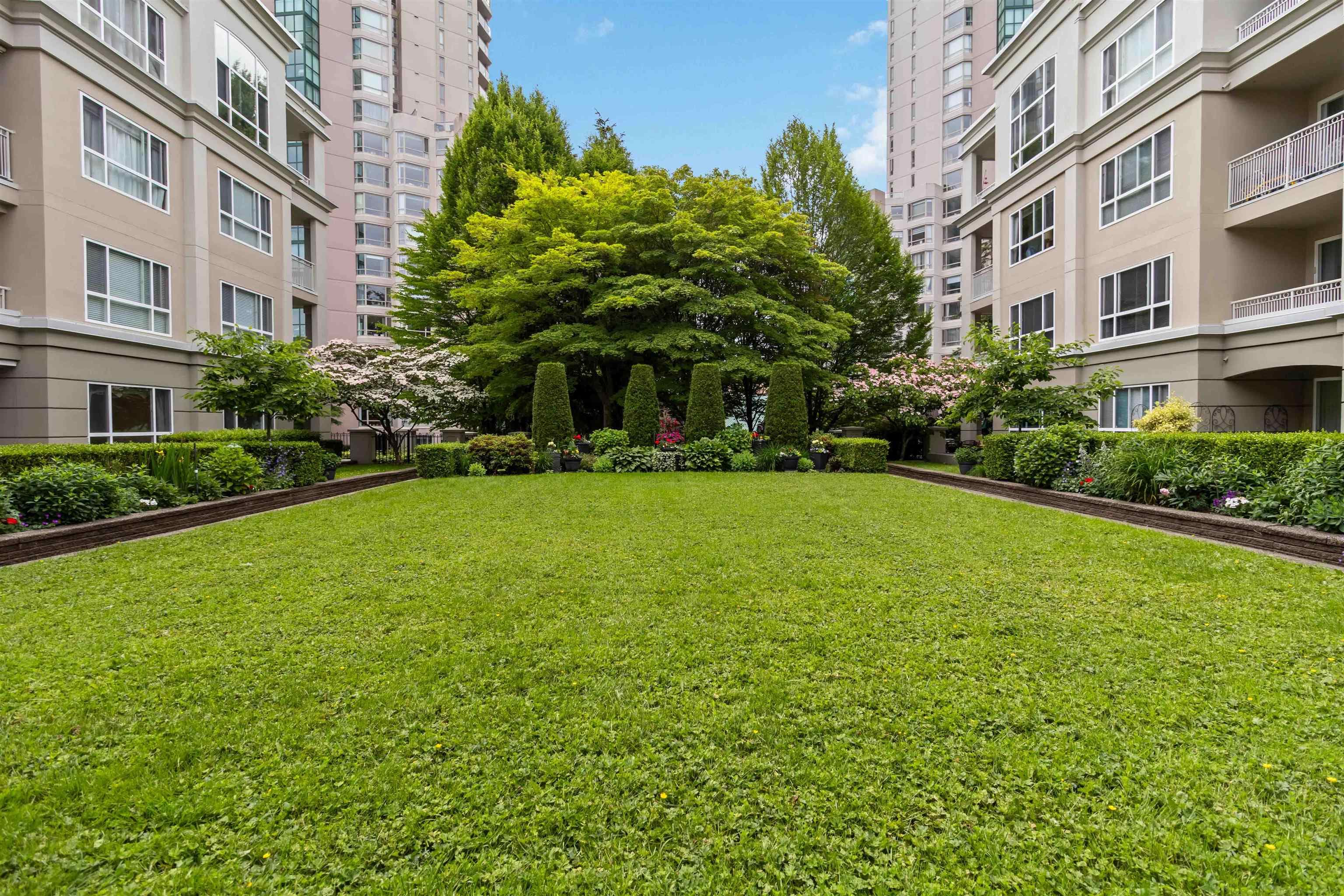 226 - 3098 Guildford Way, Coquitlam, V3B 7W8 — photo 2