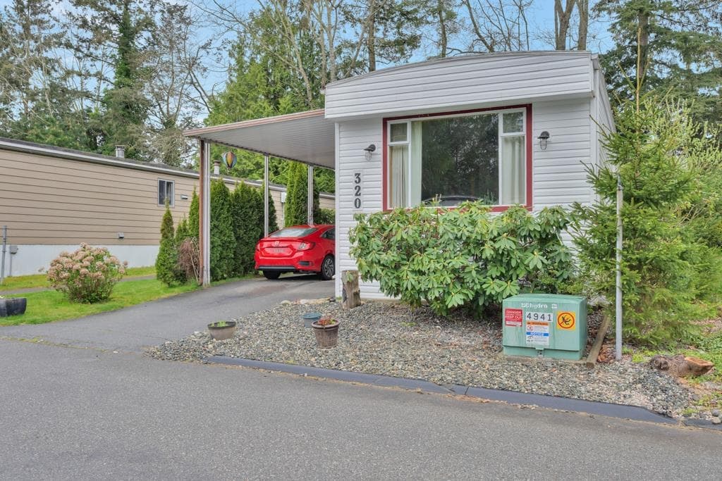 320 - 1840 160 Street, Surrey, V4A 4X4 — photo 2