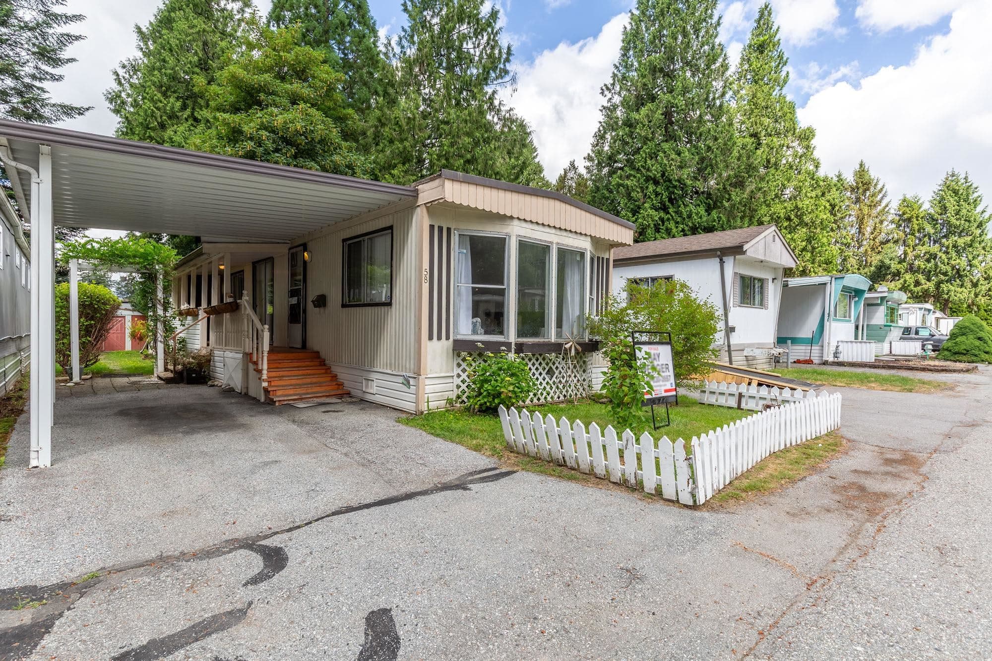 58 - 21163 Lougheed Highway, Maple Ridge, V2X 2R4 — photo 2