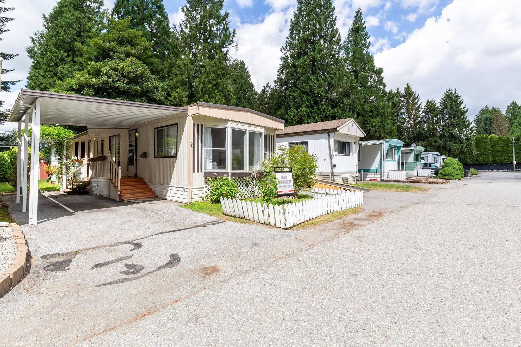 58 - 21163 Lougheed Highway, Maple Ridge, V2X 2R4 — photo 1