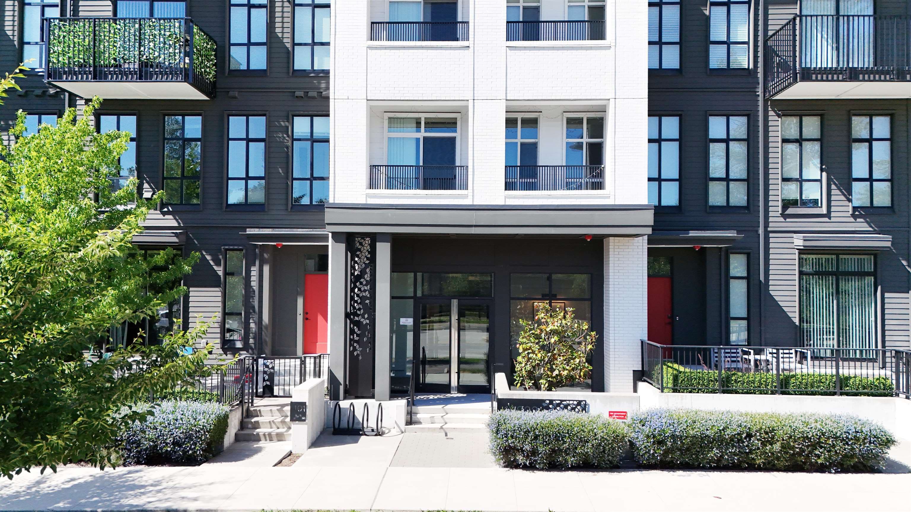 304 - 13963 105 Boulevard, Surrey