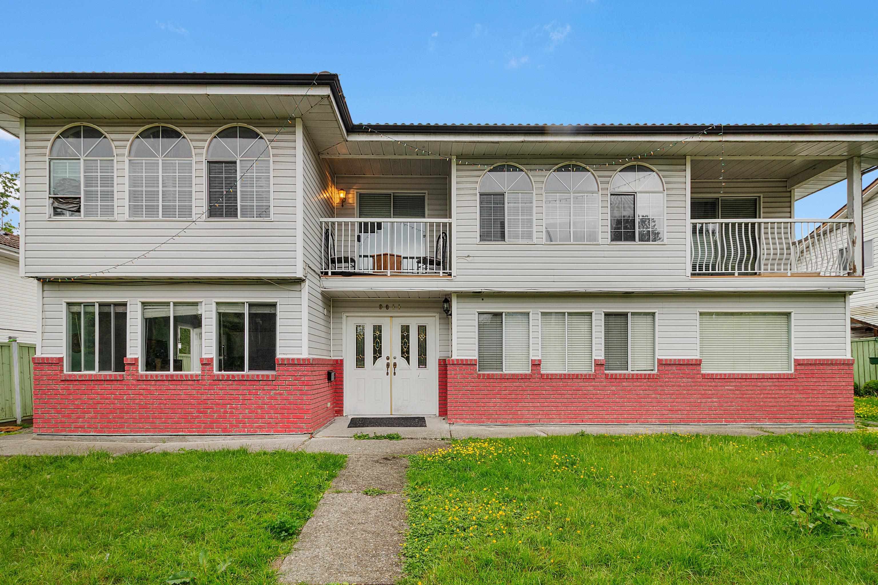 9011 King George Boulevard, Surrey