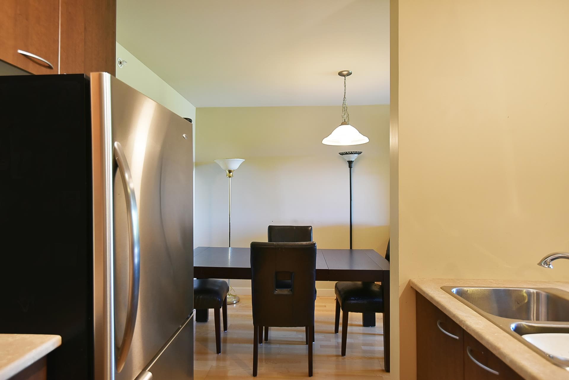 403 - 5631 Inlet Avenue, Sechelt, V7Z 0J1 — photo 4
