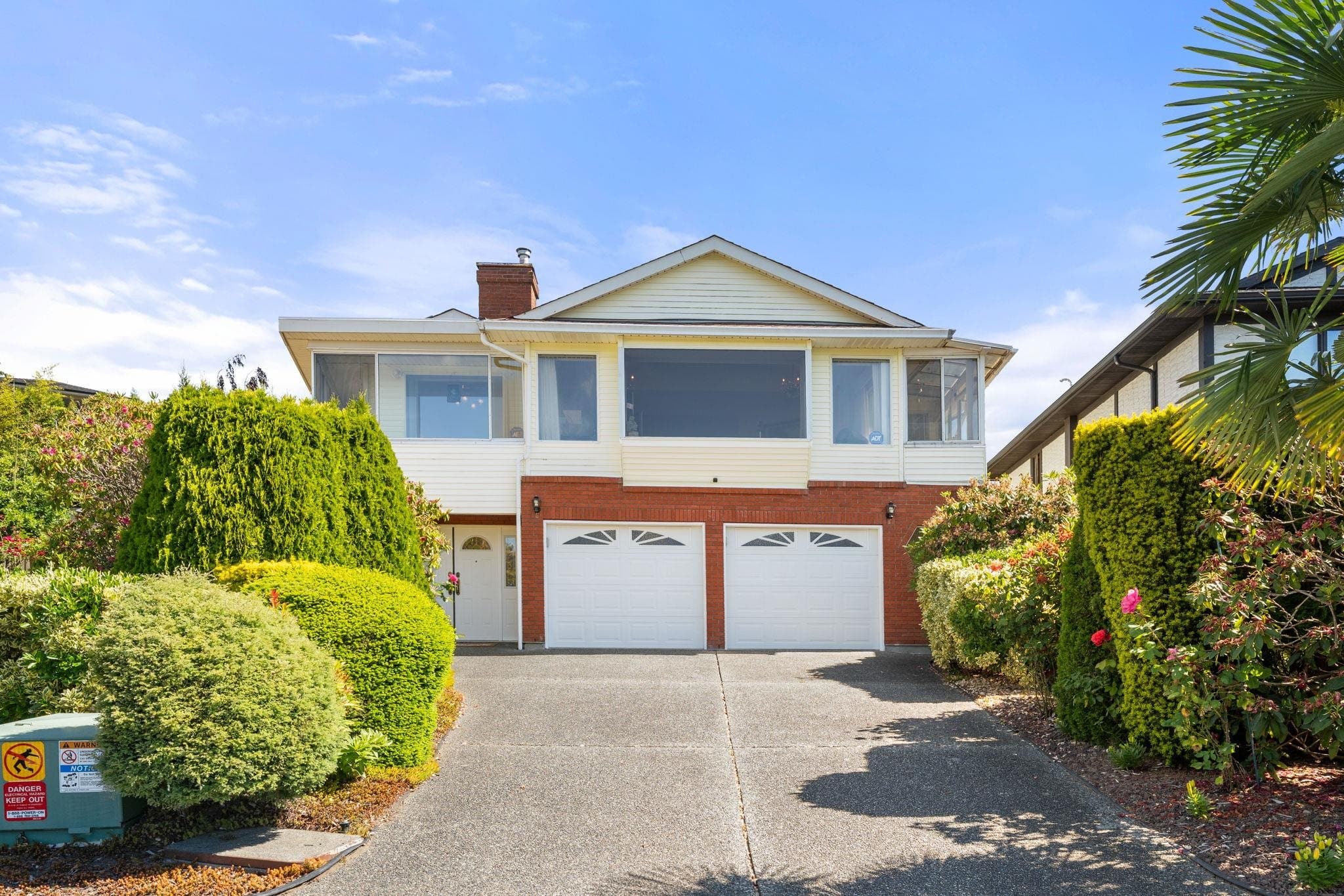 15655 Semiahmoo Avenue, White Rock