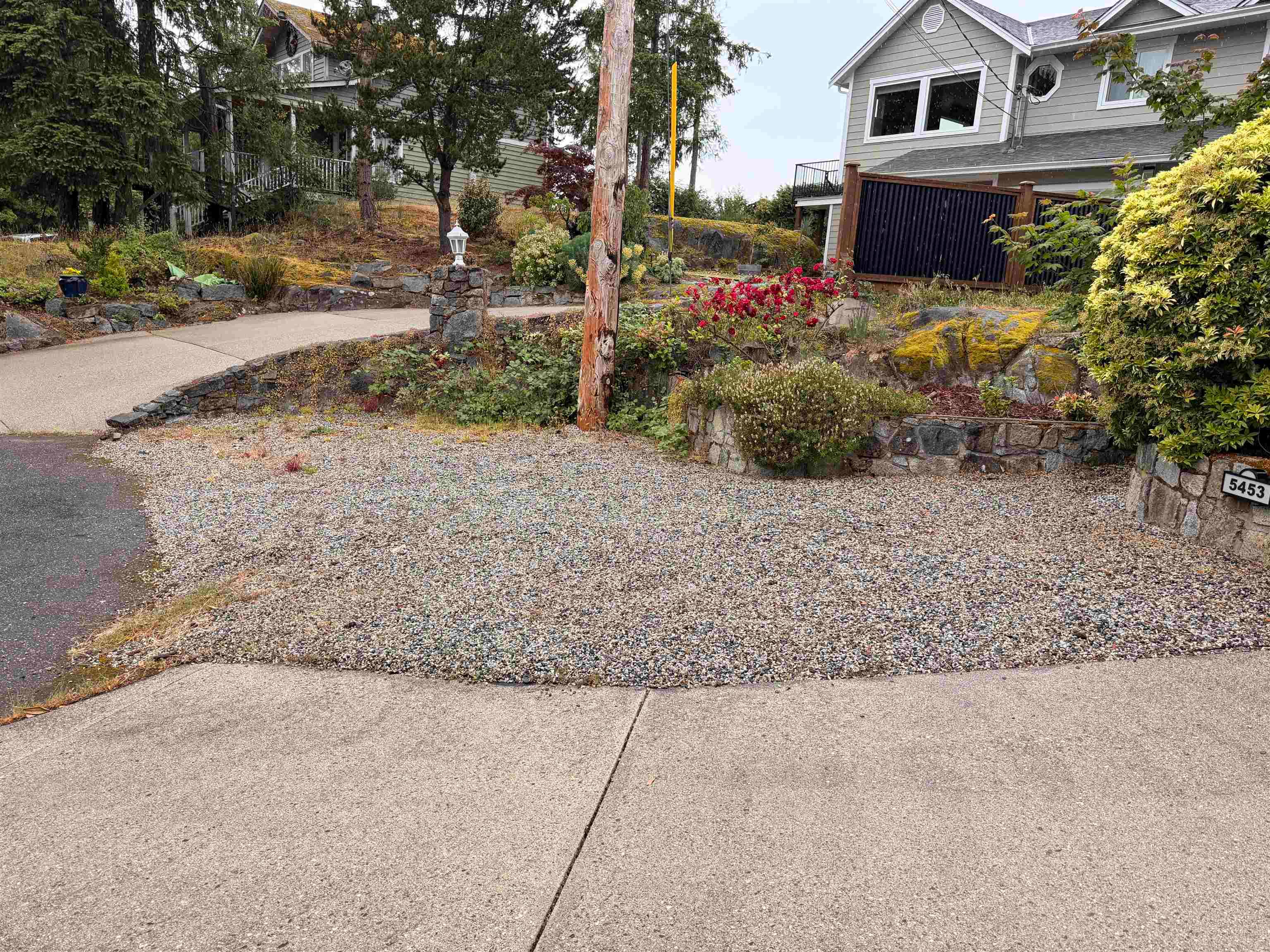 5453 Carnaby Place, Sechelt, V0N 3A7 — photo 5
