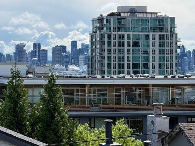 7 - 215 E 4 Street, North Vancouver, V7L 1J1 — photo 1