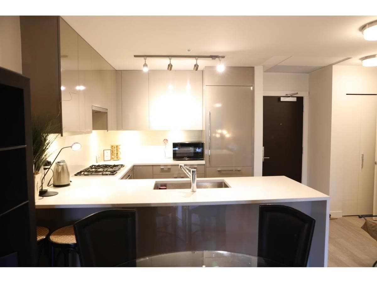 306 - 4488 Cambie Street, Vancouver, V5Y 0M2 — photo 2
