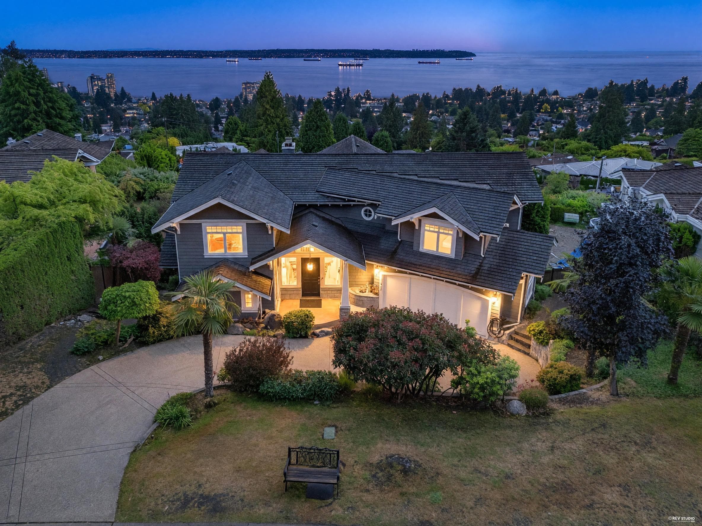 2340 Orchard Lane, West Vancouver, V7V 4X6 — photo 3