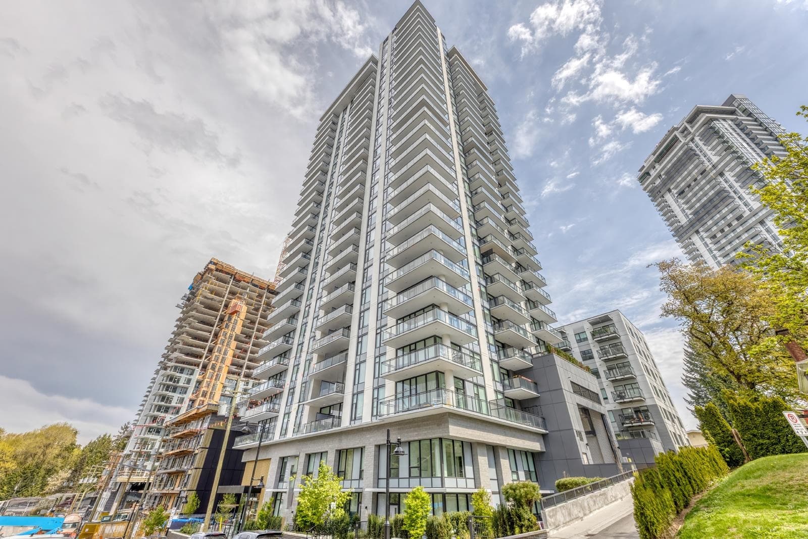 1406 - 626 Claremont Street, Coquitlam