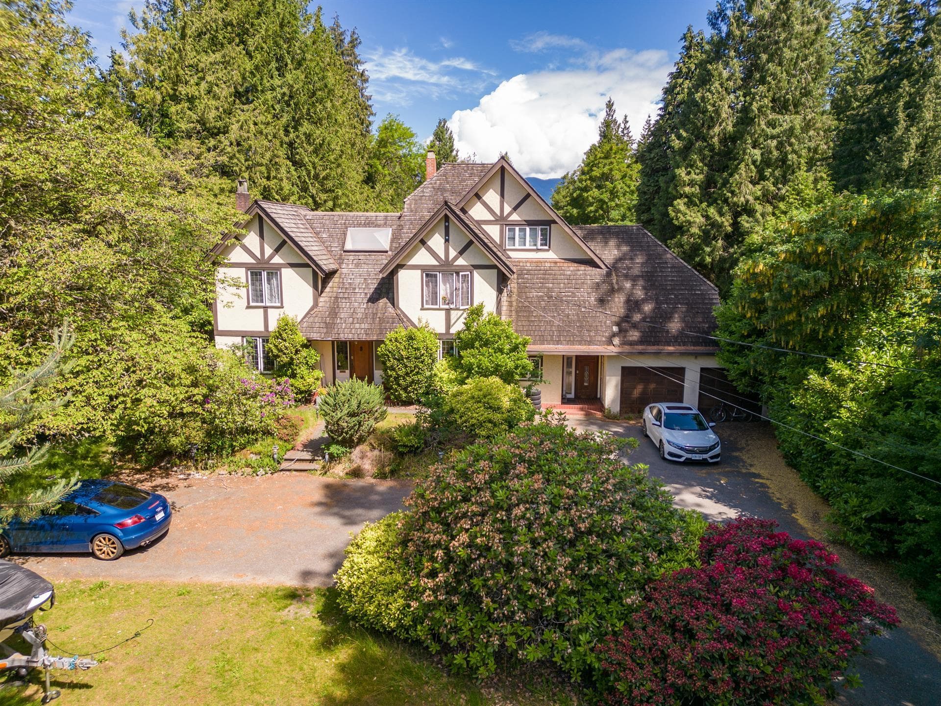 4755 W 4th Avenue, Vancouver