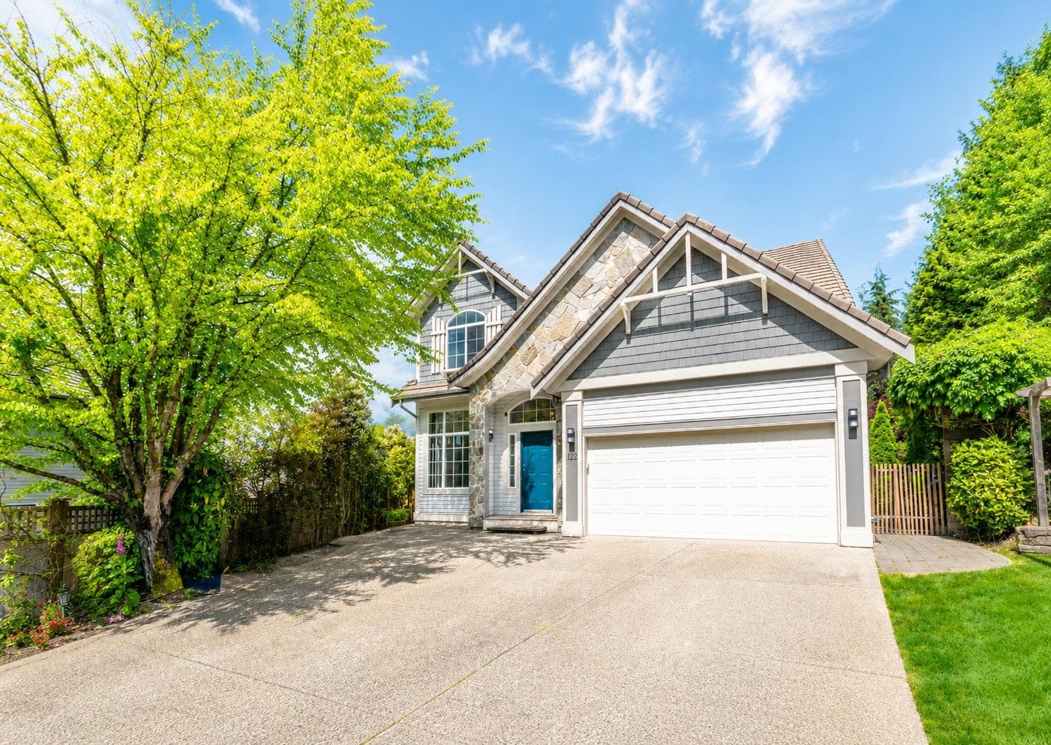 122 Chestnut Court, Port Moody