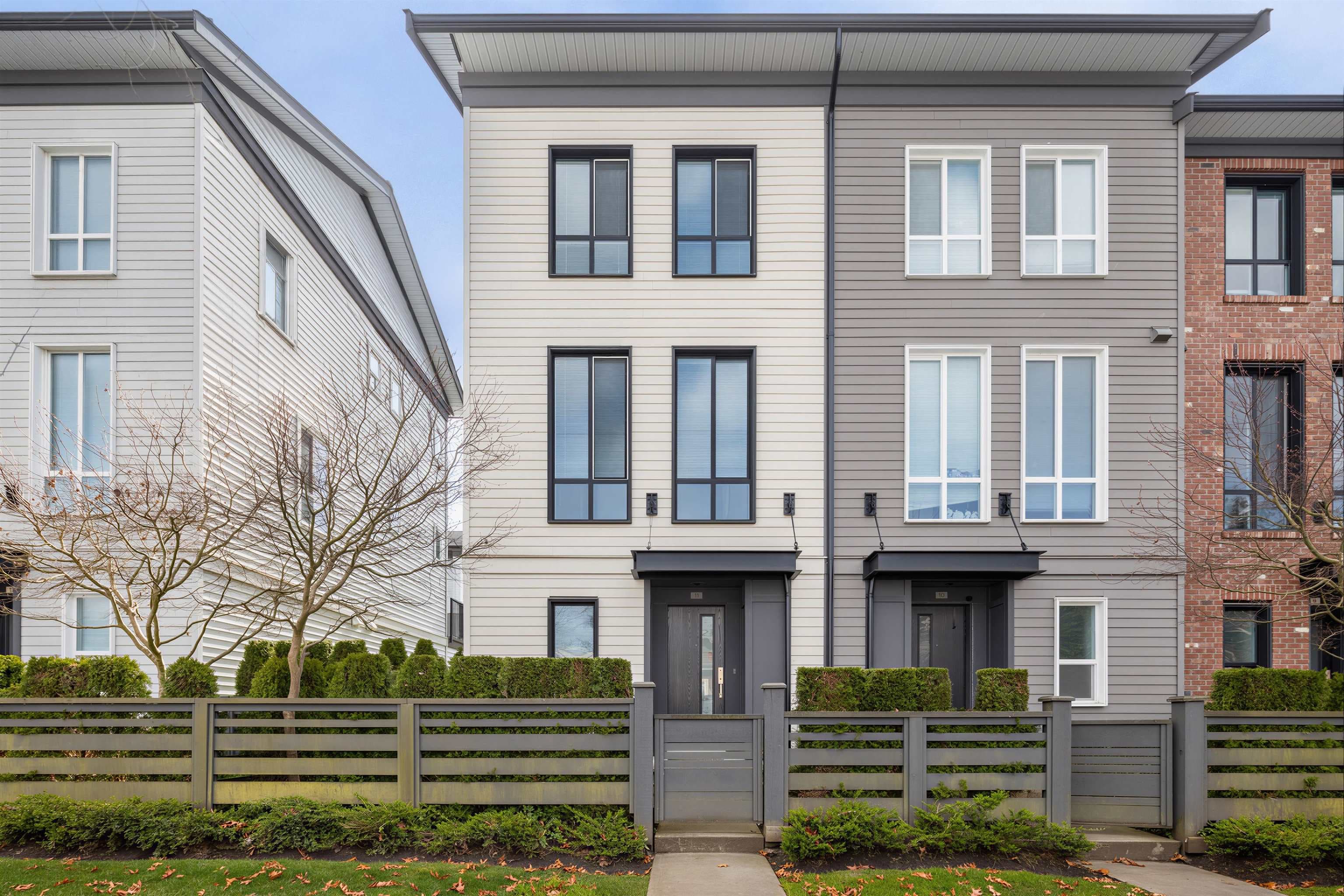 11 - 15938 27 Avenue, Surrey