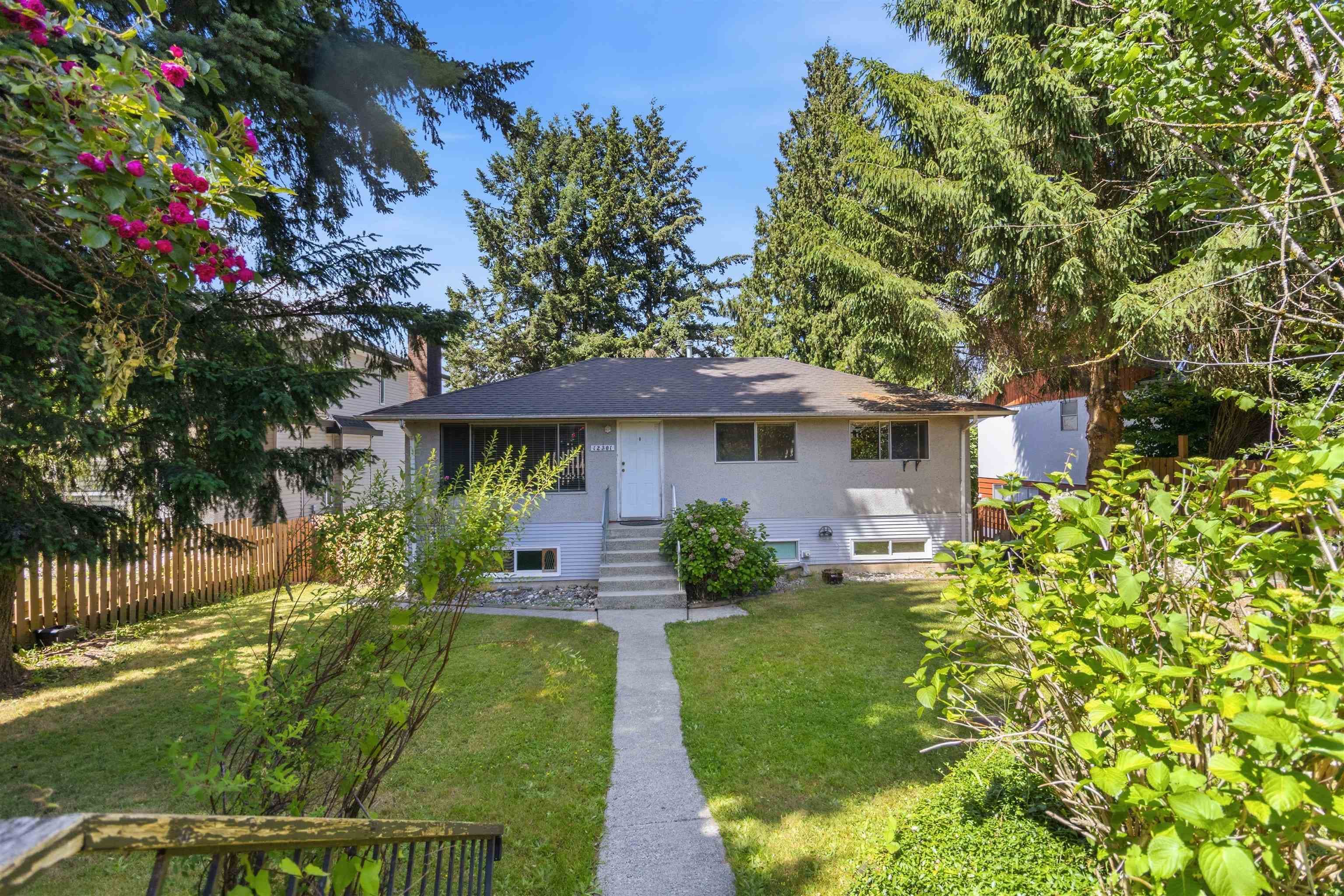12301 99a Avenue, Surrey, V3V 2R3 — photo 2
