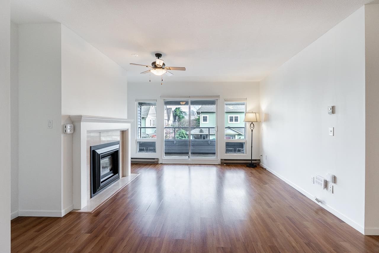 208 - 4989 47 Avenue, Ladner, V4K 1R1 — photo 3