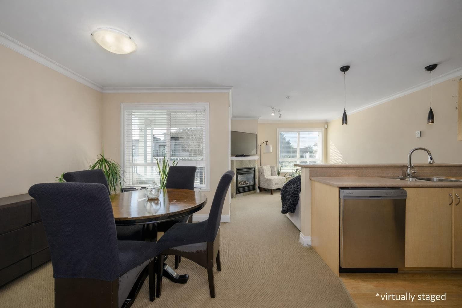 201 - 128 W 21st Street, North Vancouver, V7M 1Y9 — photo 2