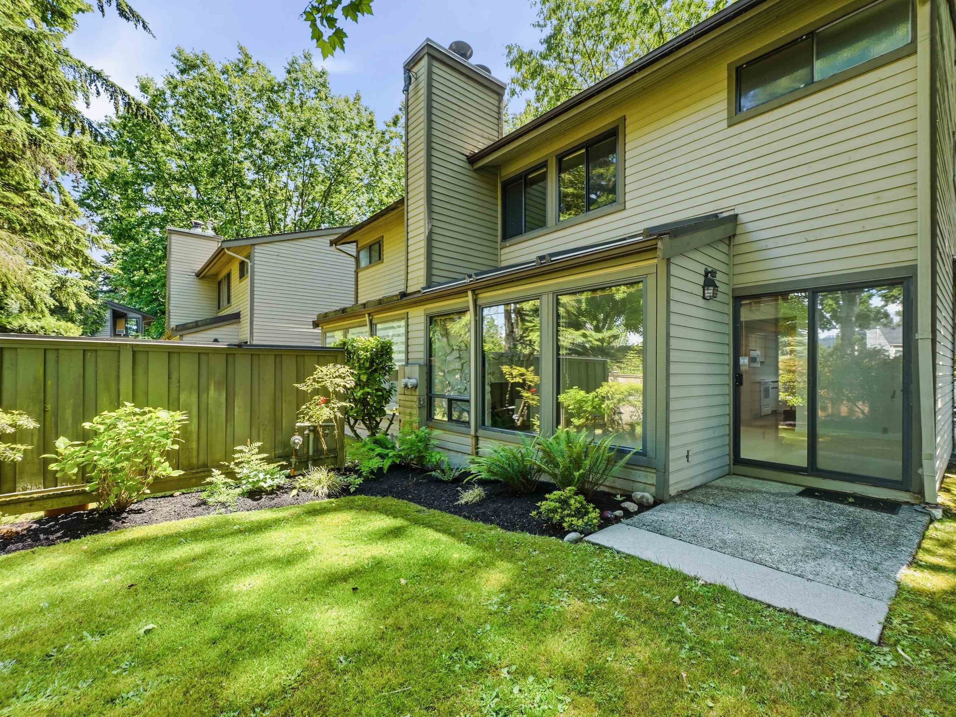 5837 Mayview Circle, Burnaby, V5E 4B7 — photo 1